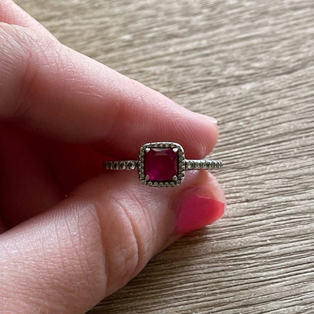 Pandora Ring